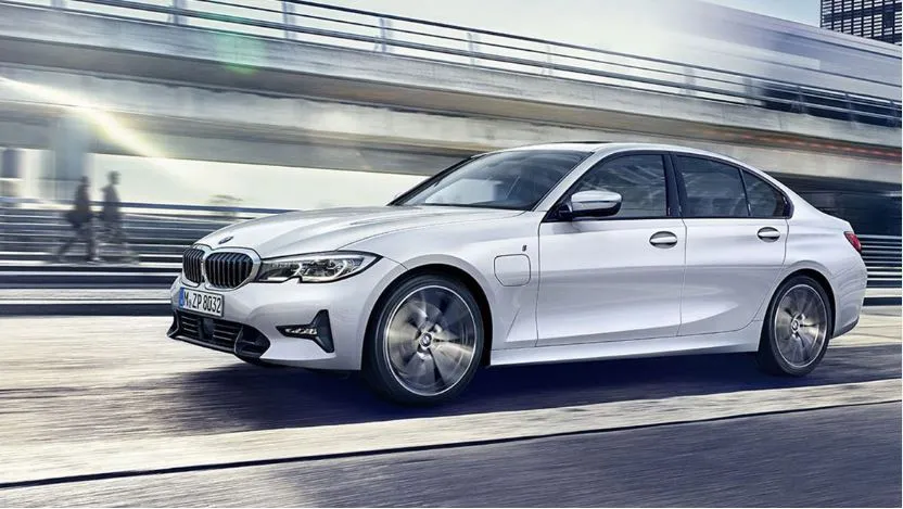 BMW 330e Plug-in Hybrid BMW 330e Plug-in Hybrid